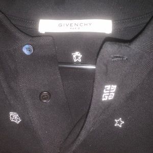 Men’s Large Givenchy T-Shirt Limited release.